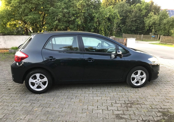 Toyota Auris cena 31000 przebieg: 120000, rok produkcji 2009 z Chojnów małe 16